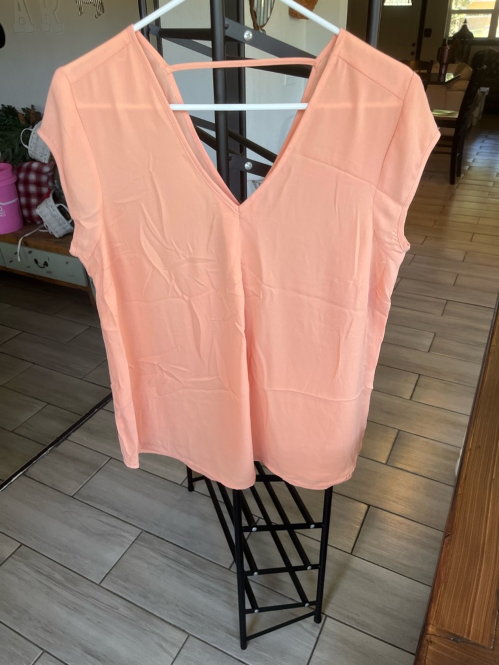 DR2 Peach V-Neck Cap Sleeve Blouse